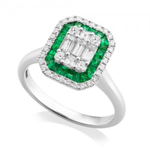 18ct White Gold Emerald & Diamond Ring - E 0.61  D 0.69