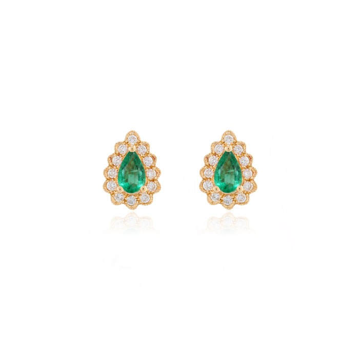 9ct Gold Emerald & Diamond Cluster Stud Earrings - E 0.46 D 0.16