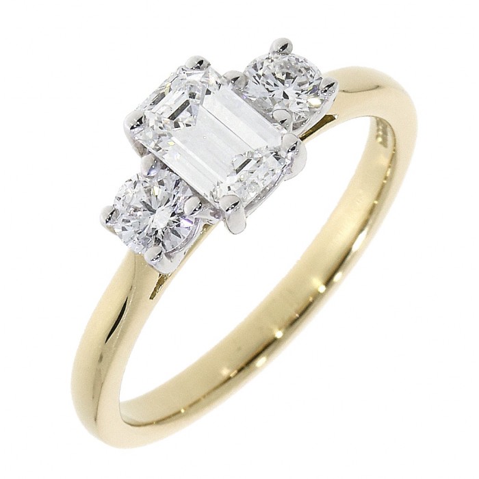 Princess Cut 18ct Yellow Gold Engagement Rings