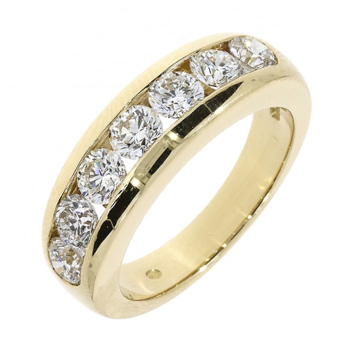 18ct Yellow Gold 7st Diamond Eternity Ring - 1.53
