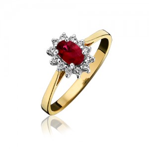 18ct Gold Ruby & Diamond Cluster Ring - R 0.72 D 0.17