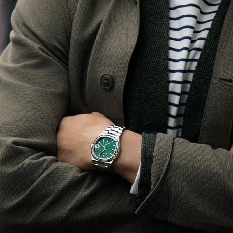 Bulova green 2025